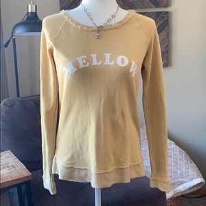 Cute mustard distressed BillaBong Sweatshirt